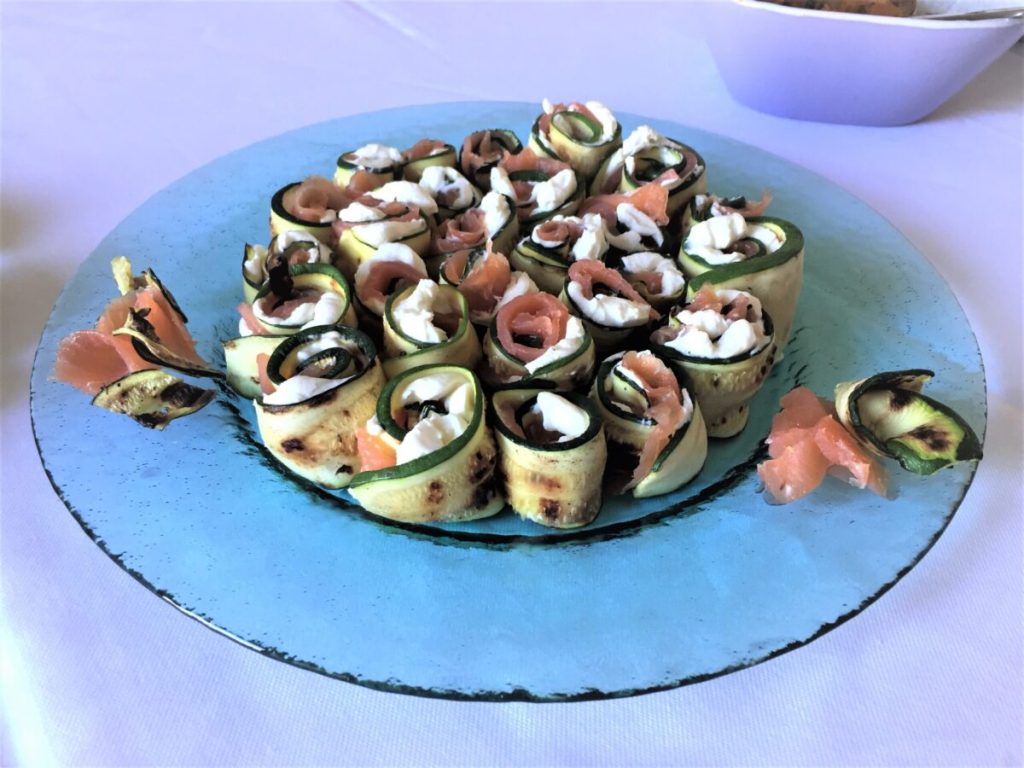 courgetterolletjes zalm snel voorgerecht