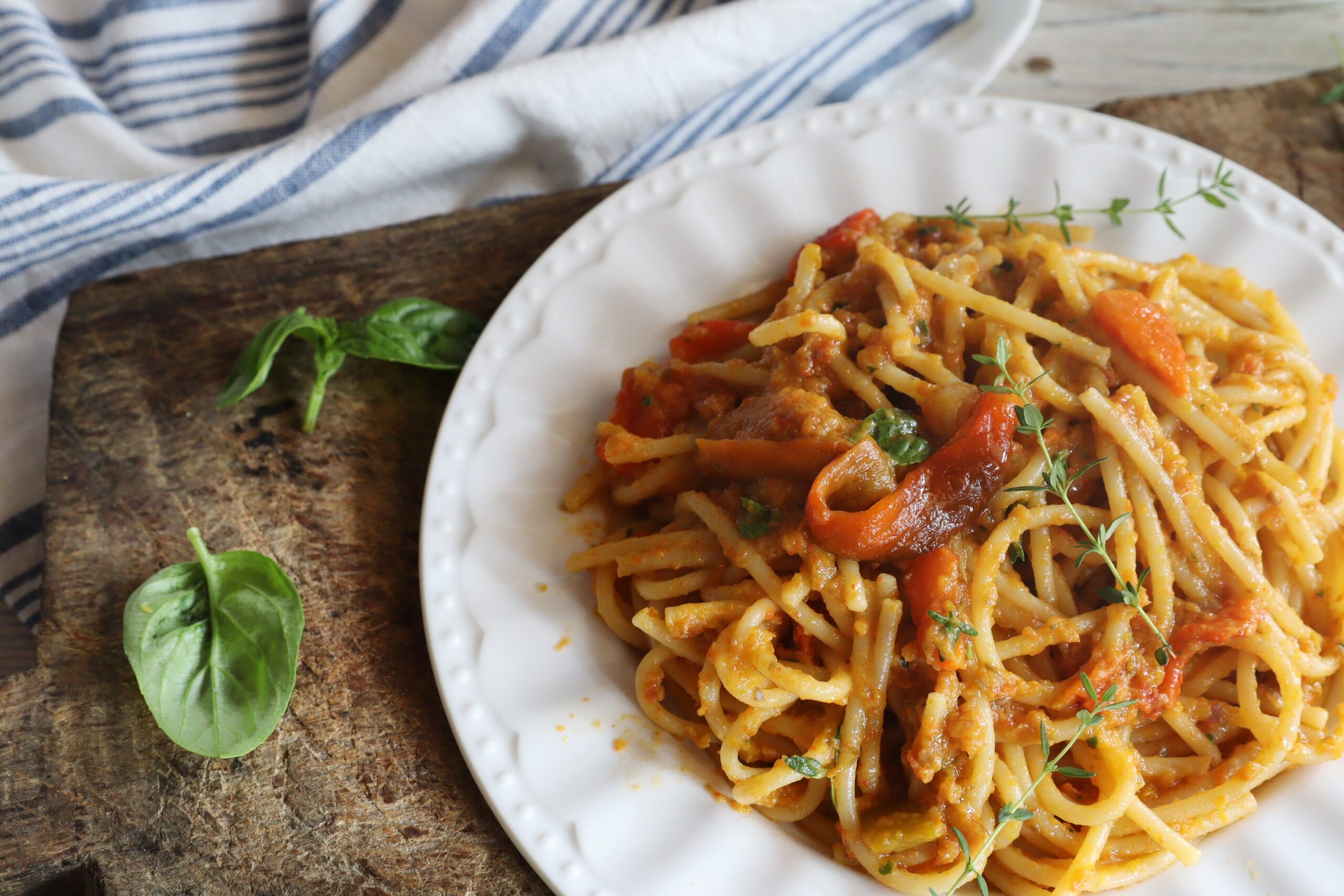 Spaghetti met paprikacrème
