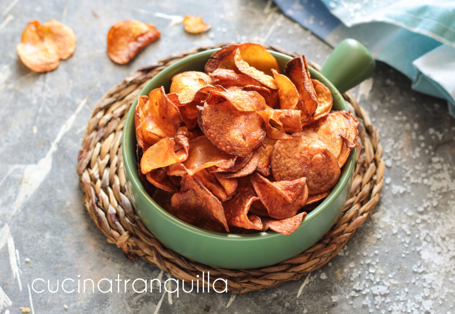 Krokante paprikachips van aardappelen uit de airfryer