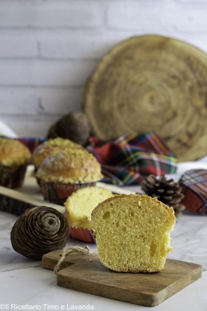 kerstbrioche met pistache