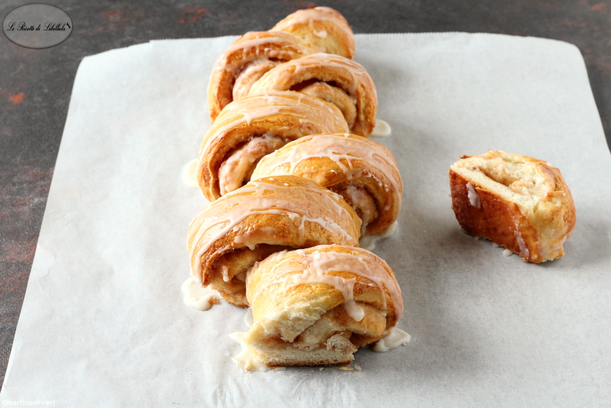 Kaneelbroodjes (cinnamon roll pull apart bread)