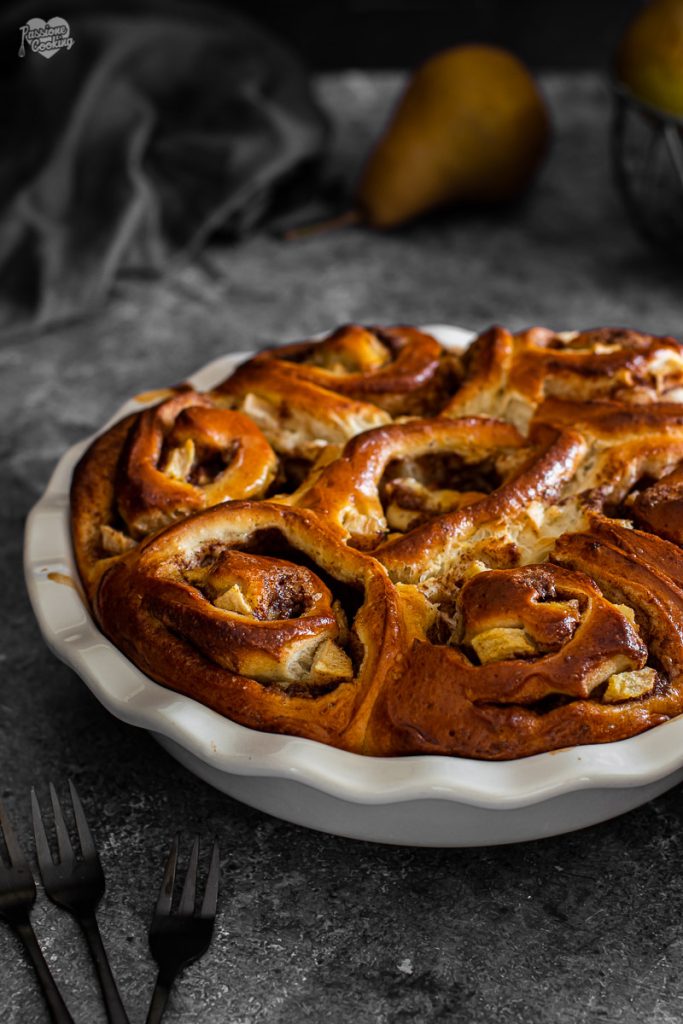 Kaneelbroodjes met peren