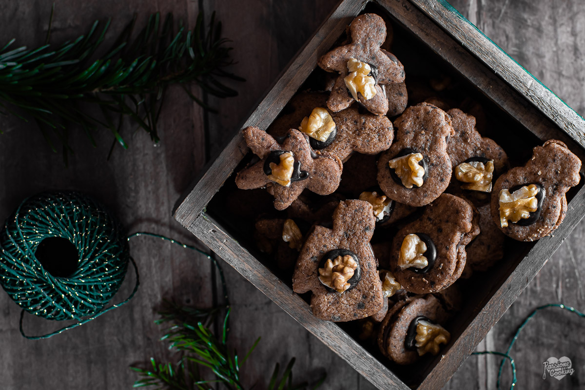Gevulde walnoten en chocolade koekjes