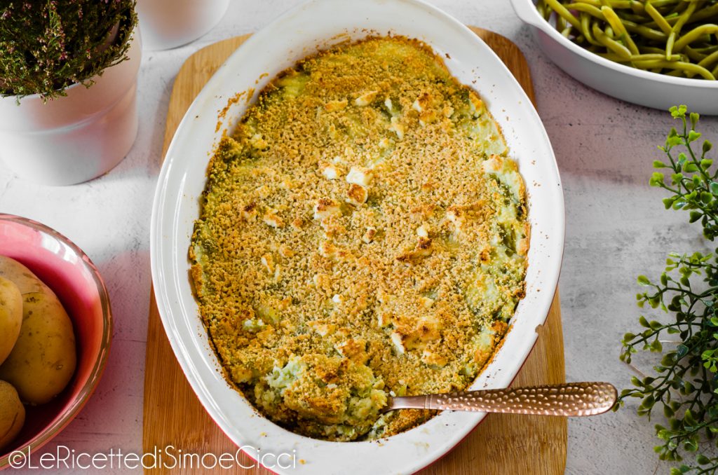 Ovenschotel met sperziebonen, aardappelen en feta