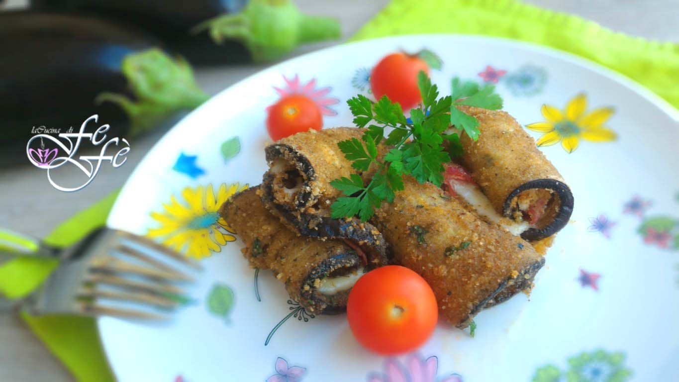 GEVULDE EN GEBAKKEN AUBERGINE ROLLETJES