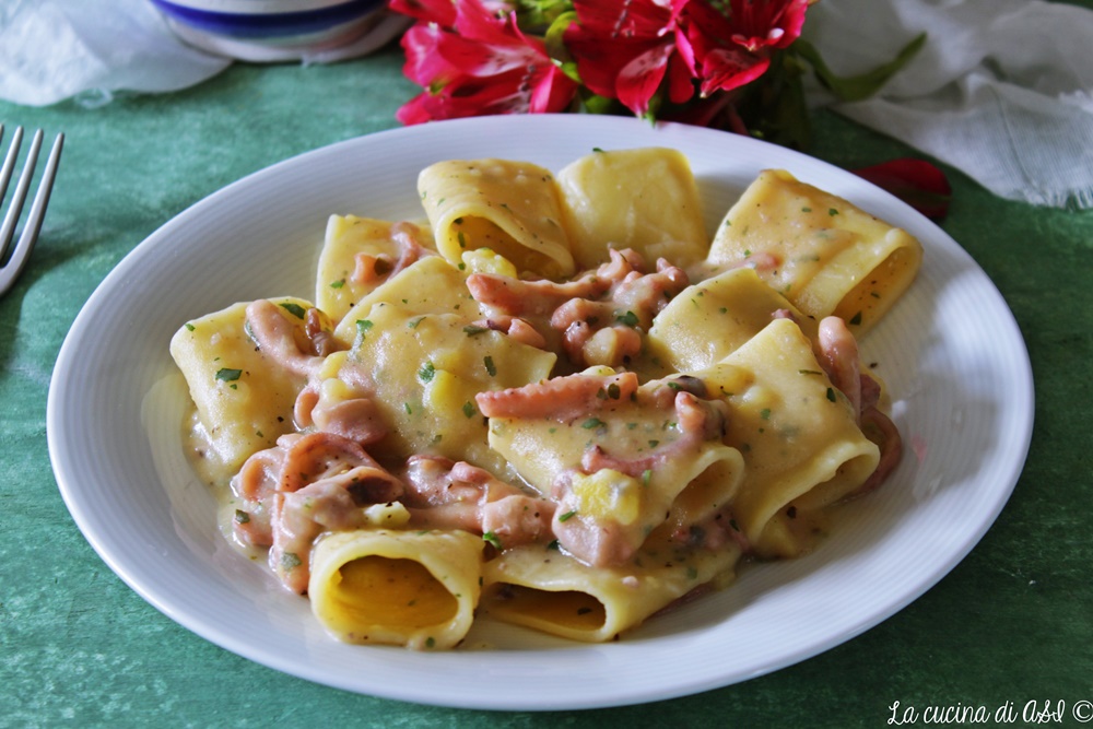 Paccheri met aardappelcrème en moscardini