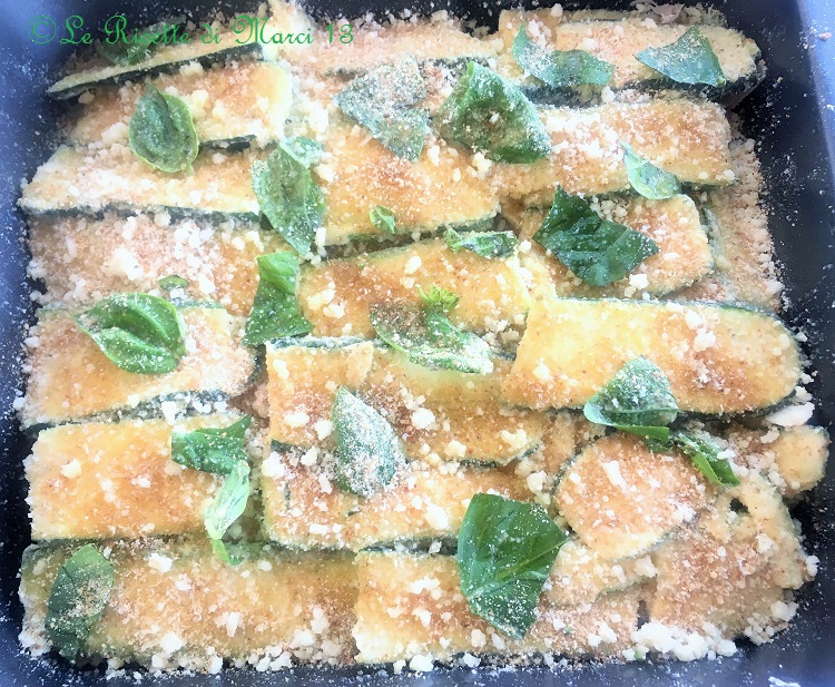 Romige courgette parmigiana voor het koken