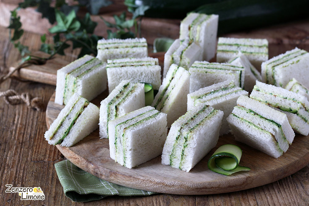 Sandwiches met groene crème