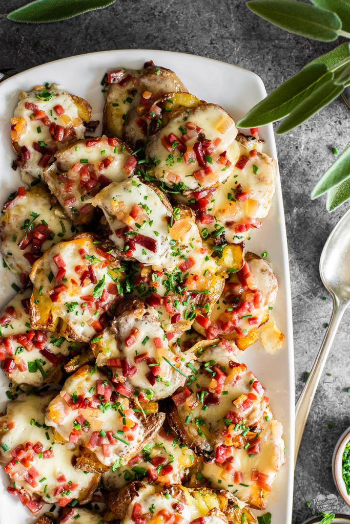 Smashed potatoes met speck en kaas