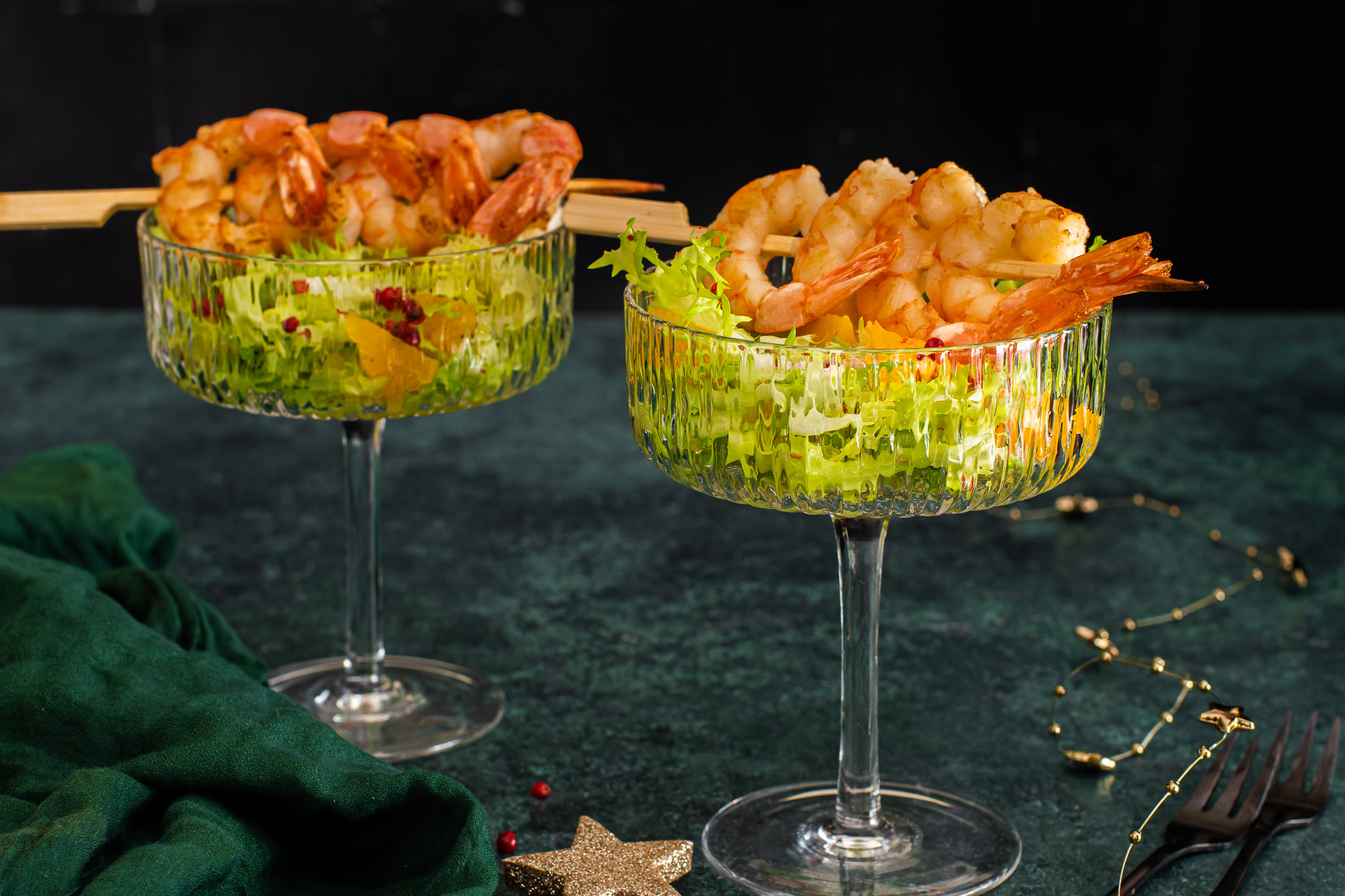 Salade van garnalen en sinaasappels