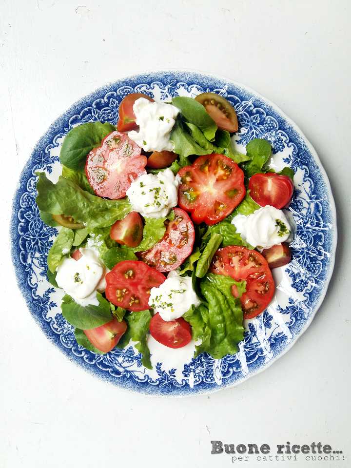 Tomatensalade met stracciatella of burrata