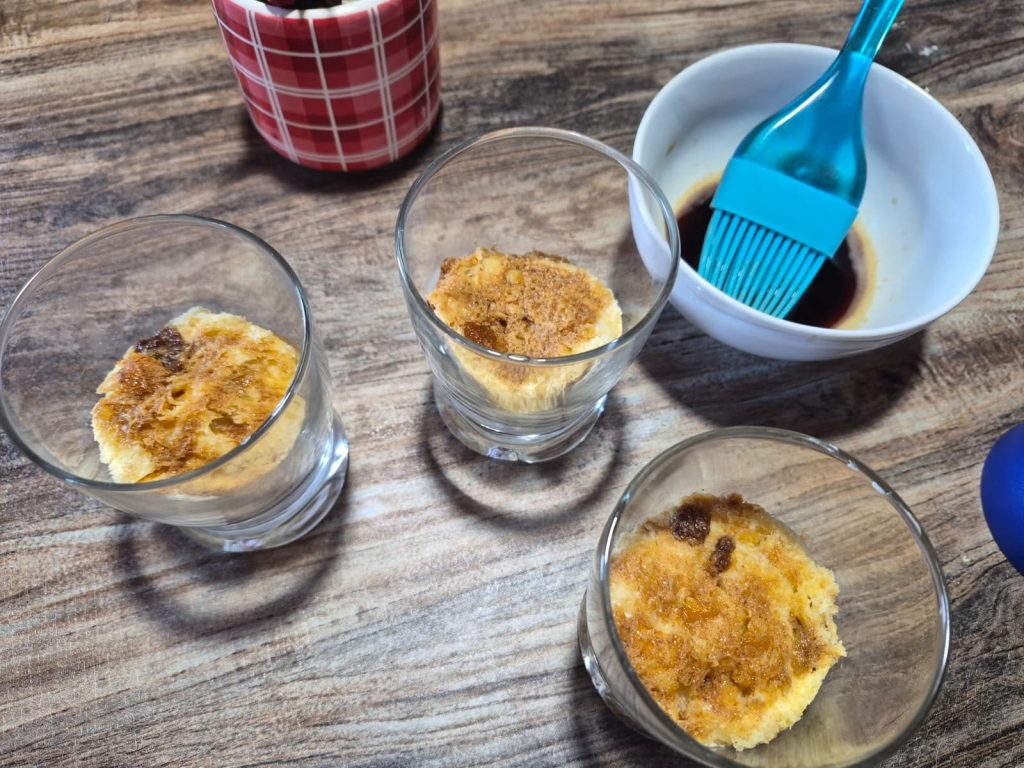 Pandoro met rum slagroom