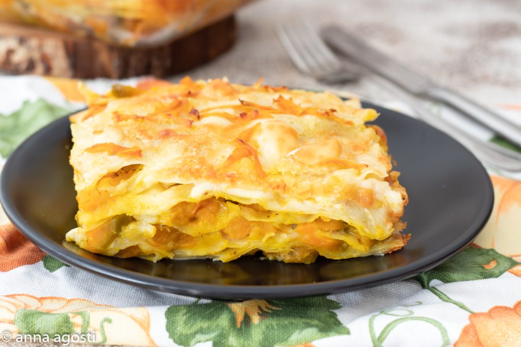 Witte lasagne met pompoen en gorgonzola