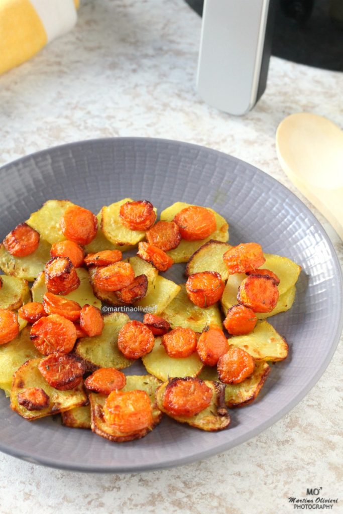 Wortels en aardappelen met curry en honing