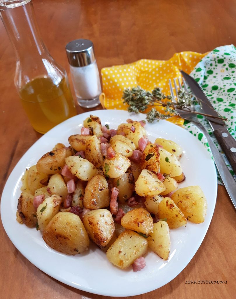 Aardappelen met gerookt spek en uien