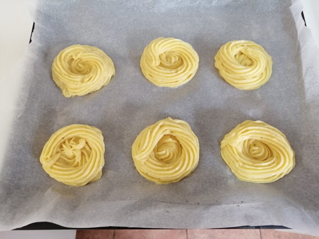 aardappelnesten met mozzarella en ham