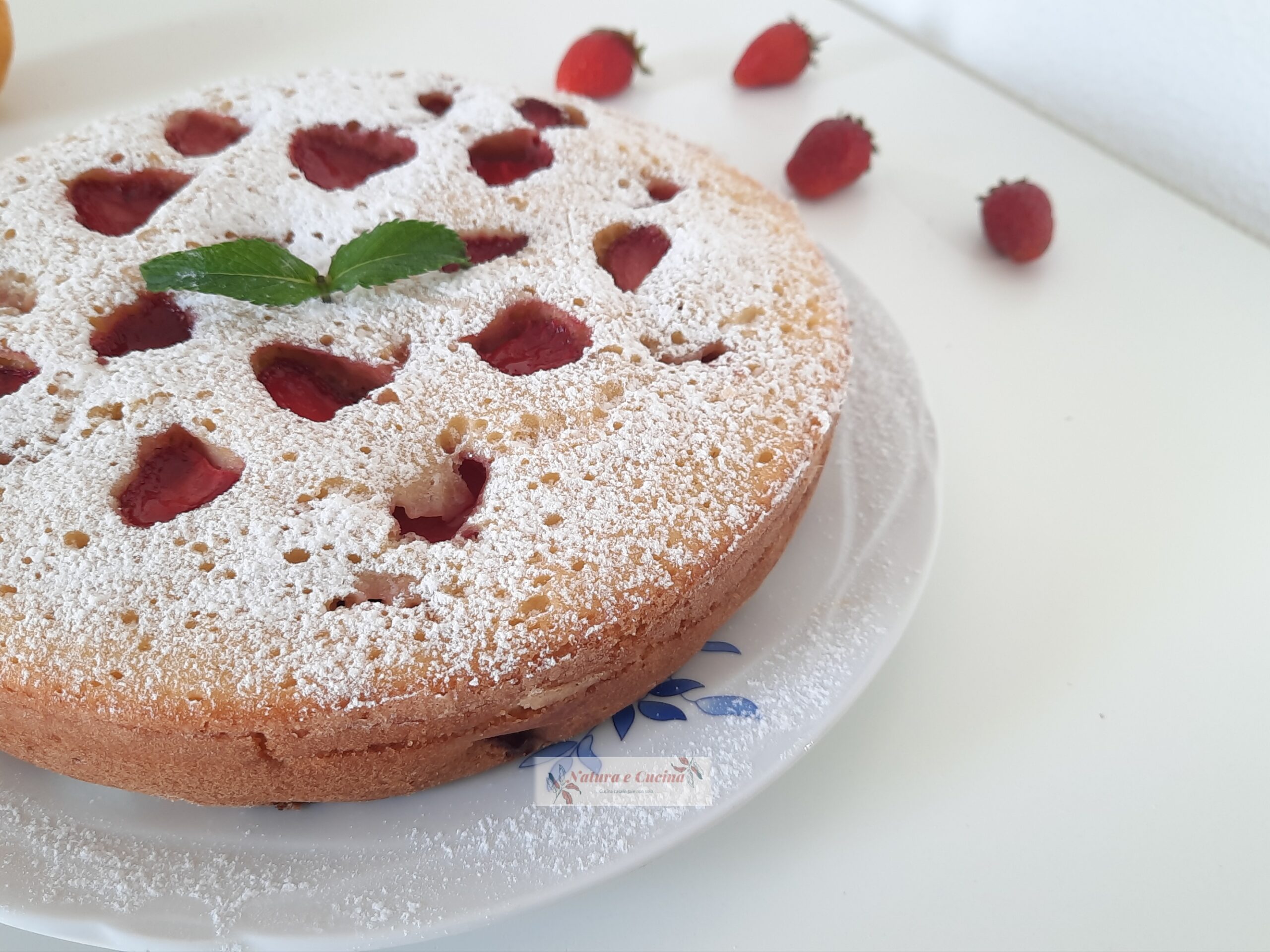 Aardbeien- en citroencake