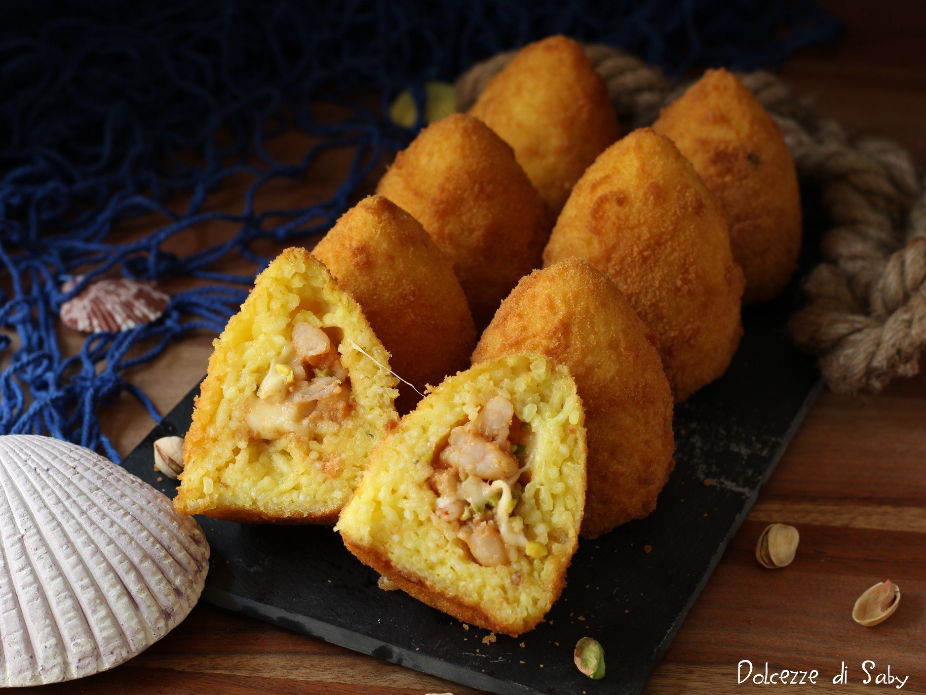 Arancini garnalen en pistachenoten