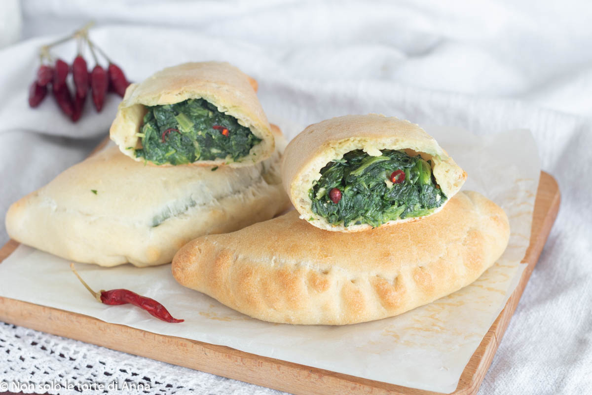 Calzone met snijbiet uit de oven