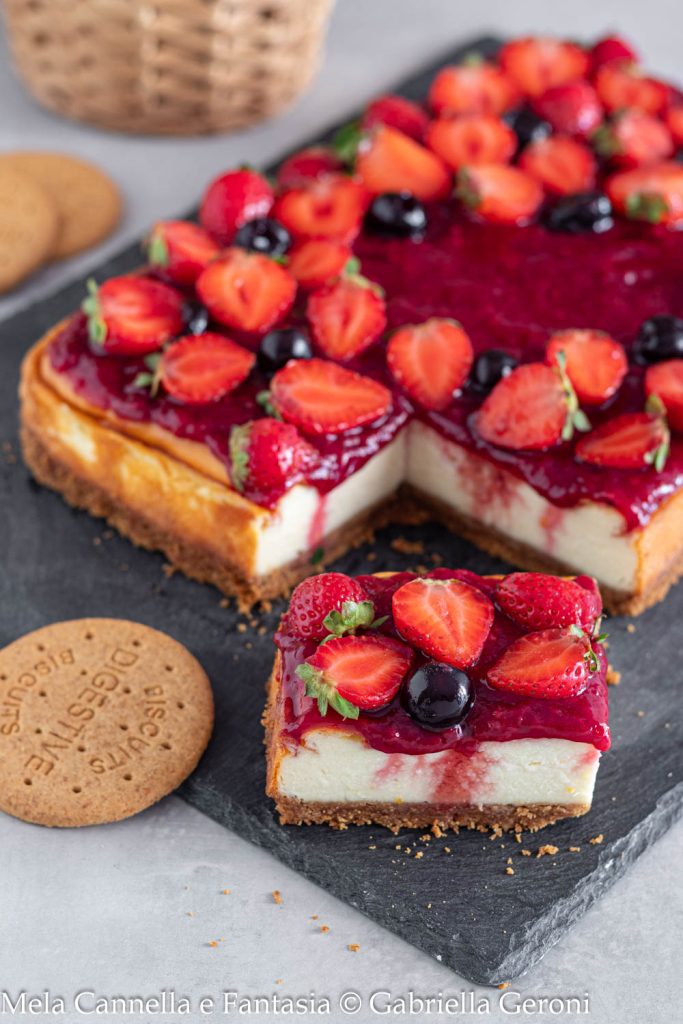 cheesecake aardbeien en kersen