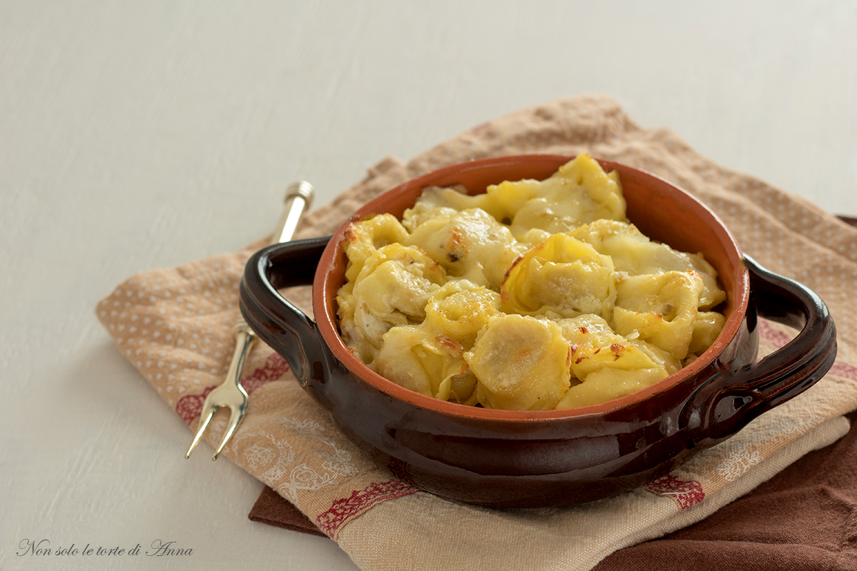 Gegratineerde tortellini zonder bechamelsaus
