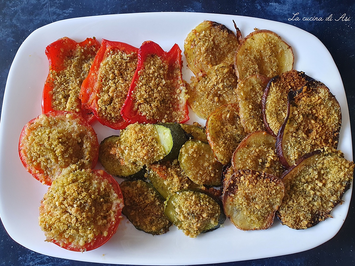 Groot gemengd groentengratin