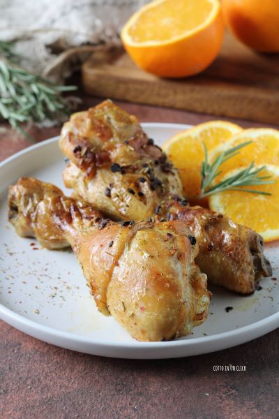 haal de kip uit de oven en serveer