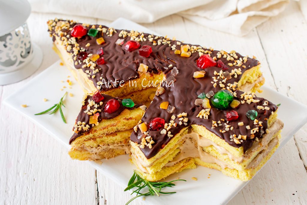 Kerstboom taart met koffie zonder vorm