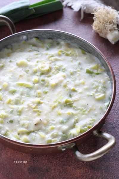 laat de stoom geleidelijk ontsnappen, open de pan en serveer aan tafel