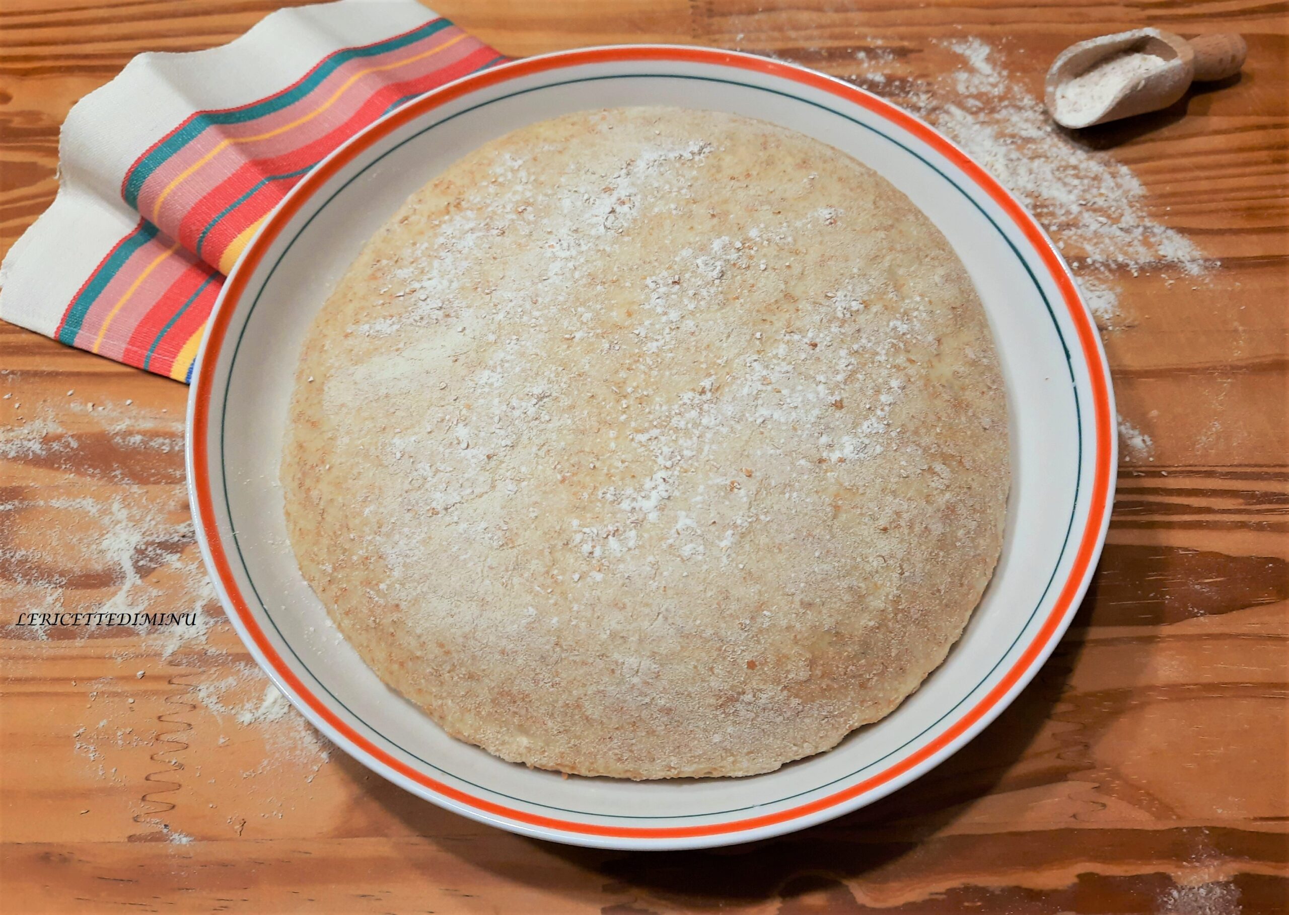 Deeg voor halfvolkoren pizza met droge gist