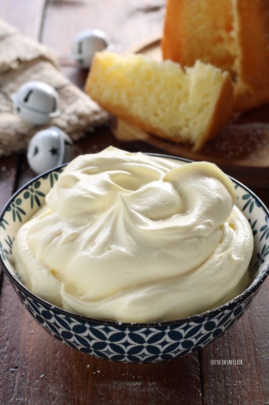 mascarponecrème met gekookte eieren