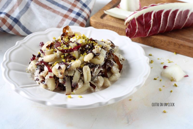 pasta met radicchio en ricotta