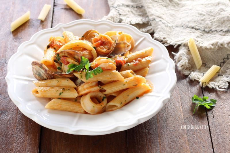 pasta met zeevruchten in de snelkookpan