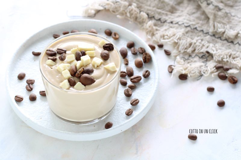 ricottamousse met koffie en witte chocolade