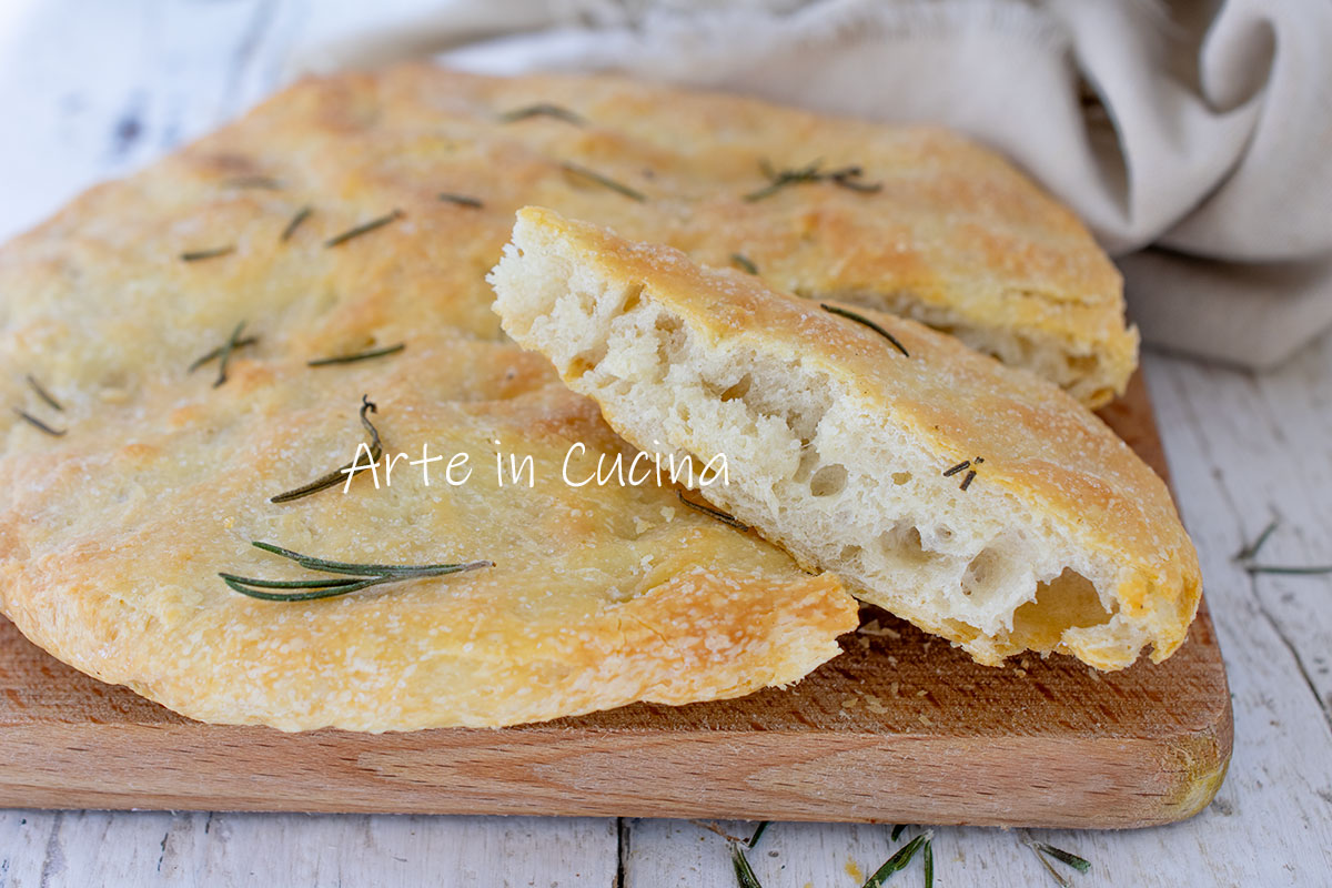 Platbrood met rozemarijn in de airfryer