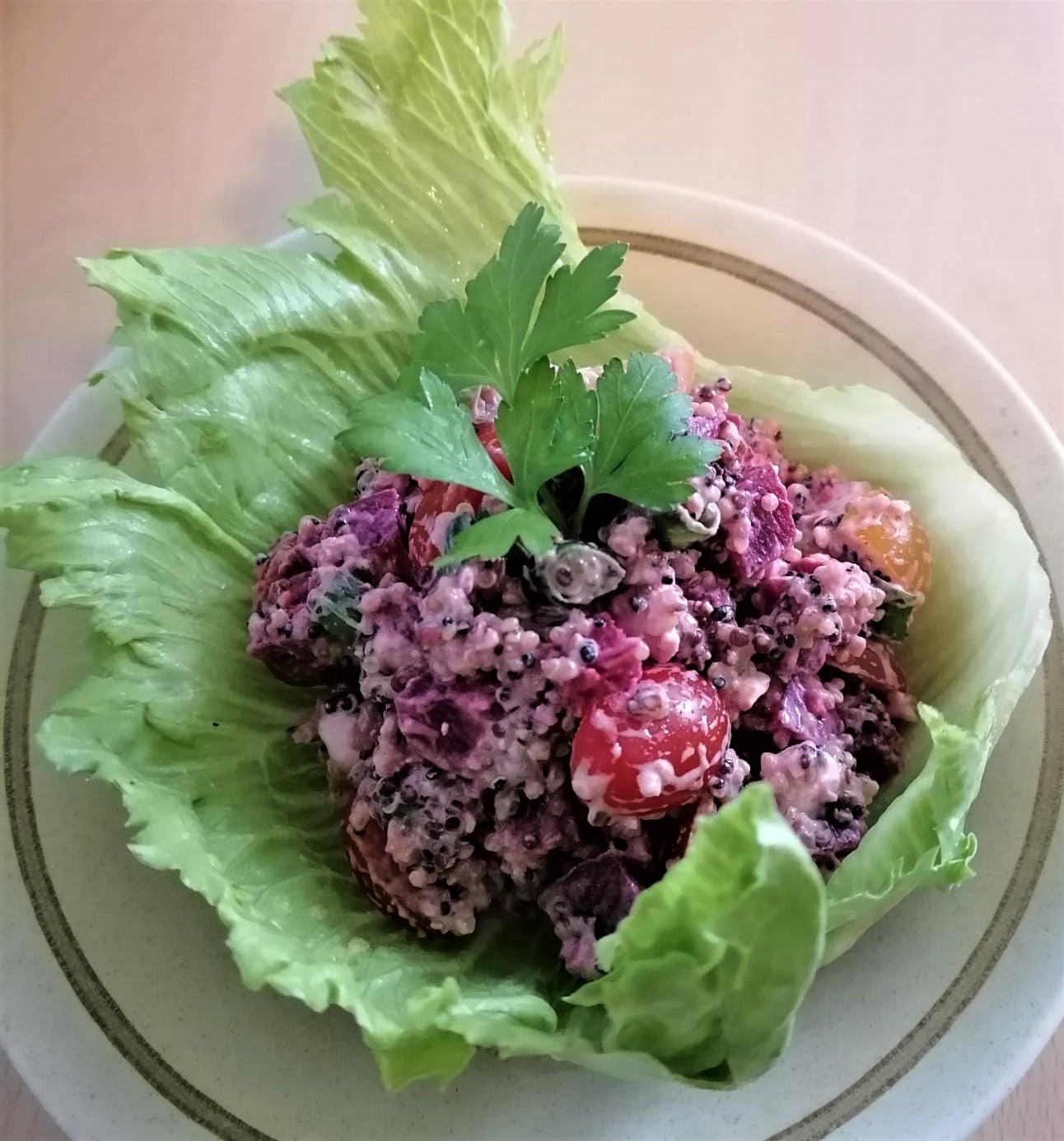 QUINOASALADE met rode biet en feta