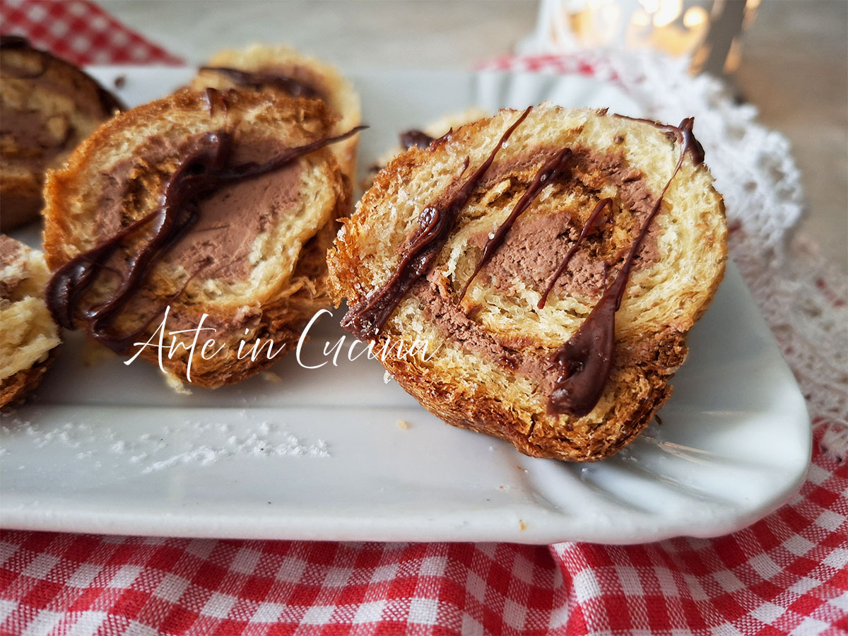 ROLLETJES van PANDORO met CHOCOLADE
