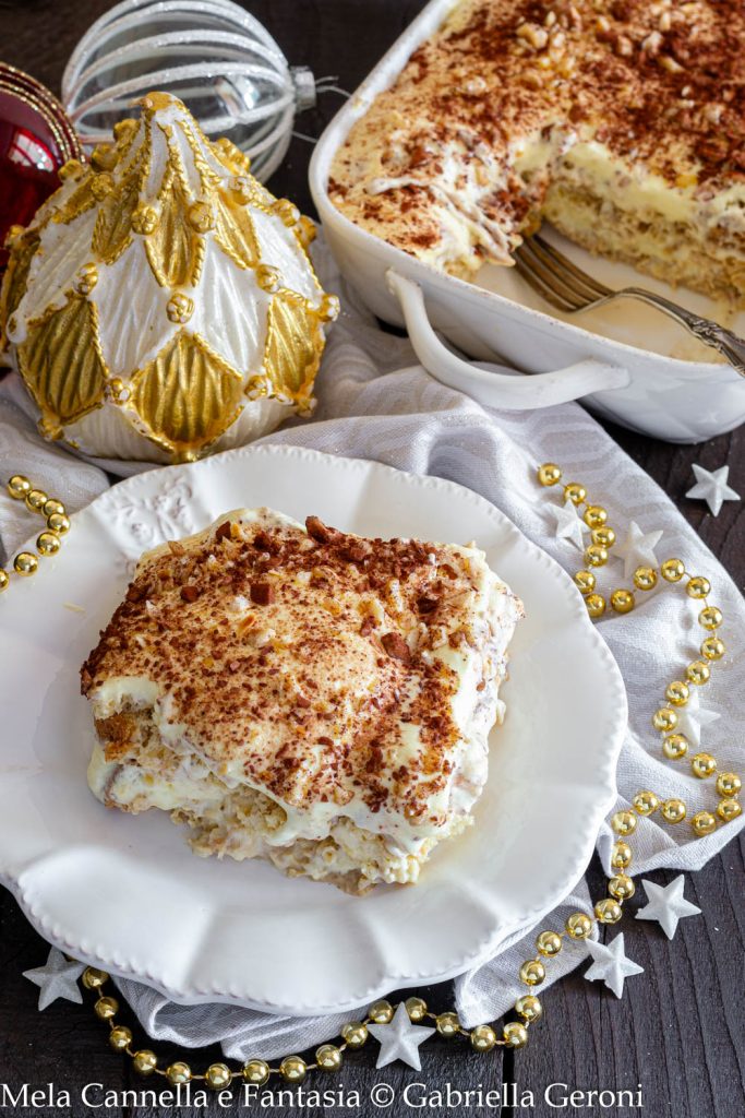 tiramisù met pandoro en hazelnoten