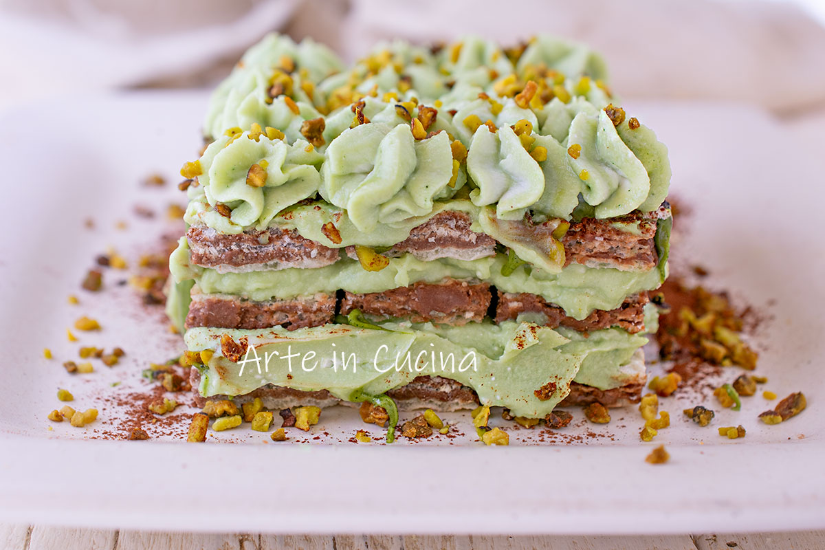 Tiramisu met pistache en wafels