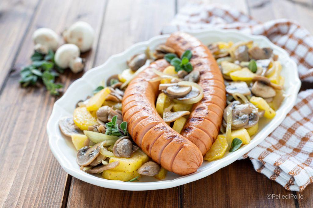 worstjes champignons en aardappelen