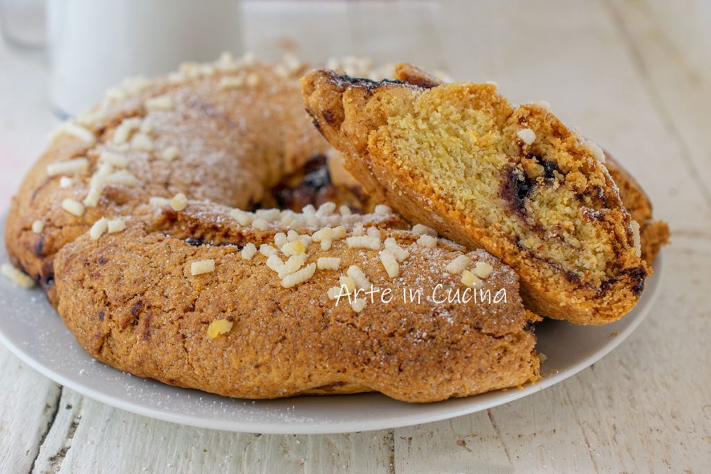 Zanddeegcake met marmelade