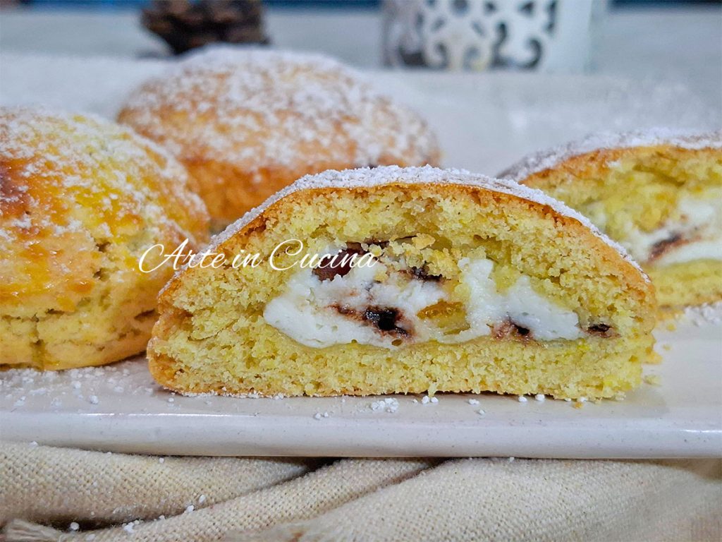 ZANDKOEKJES met RICOTTA en GEKONFIJTE VRUCHTEN