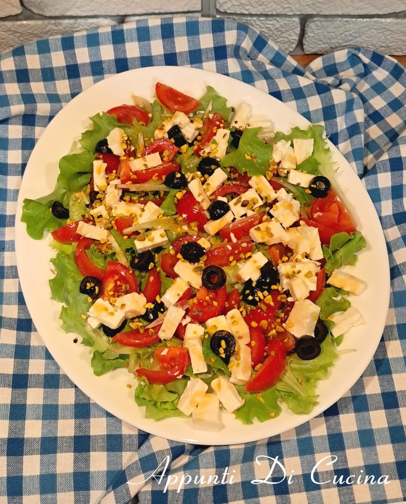 Salade met feta en cherrytomaten