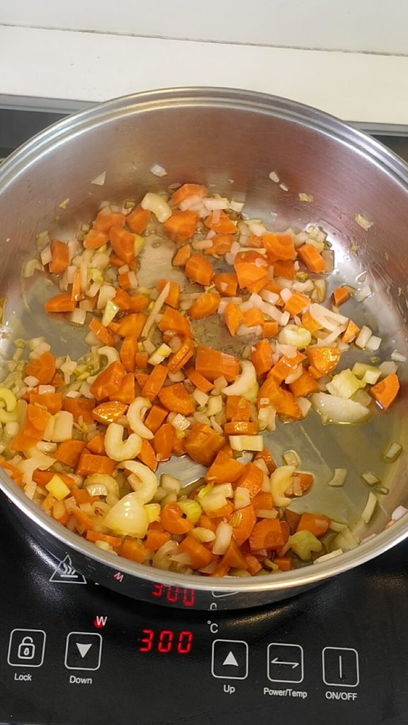 Recept Linzensoep met Pompoen en Palmkool met Gemengde Paddenstoelen | Het Snelle en Smakelijke Hoofdgerecht