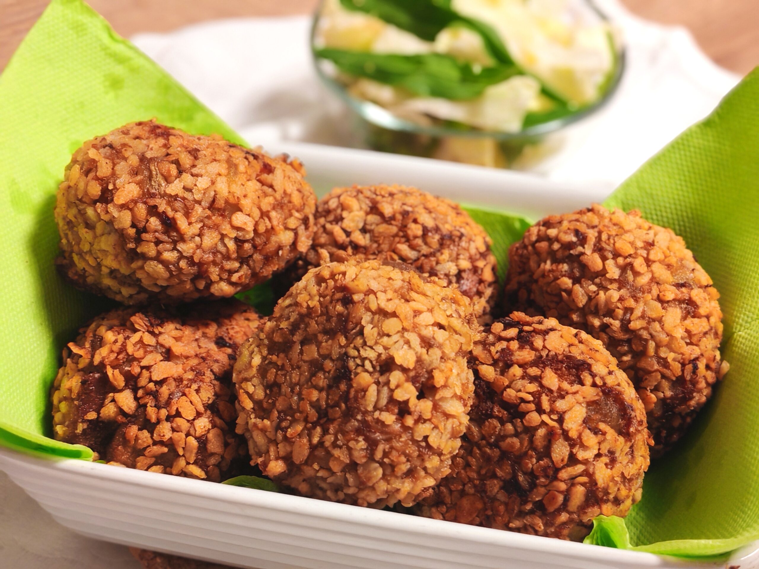 Knapperige aubergineballetjes met een smeuïge kern