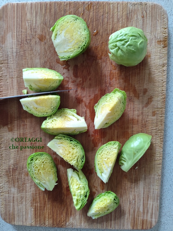 snijd spruitjes doormidden of in kwarten