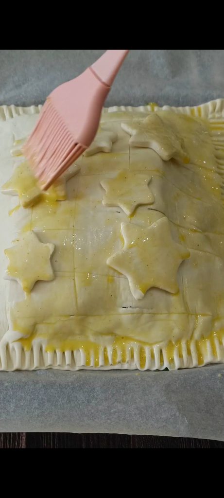 Bestrijk met ei en melk