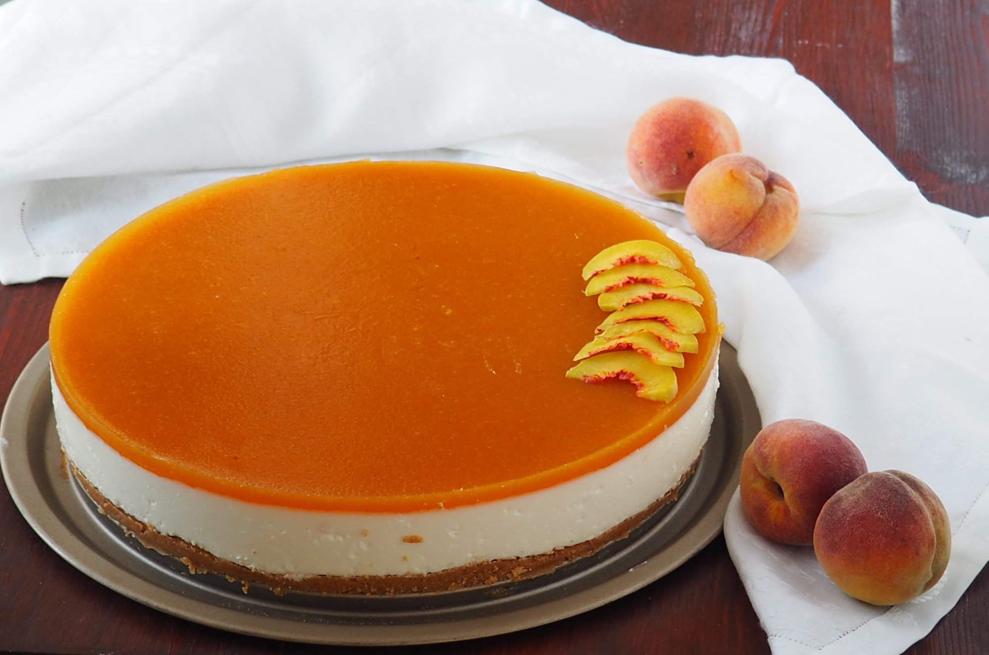 Cheesecake met perzikgelei