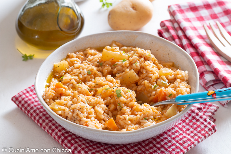 Aardappel- en rijstsoep