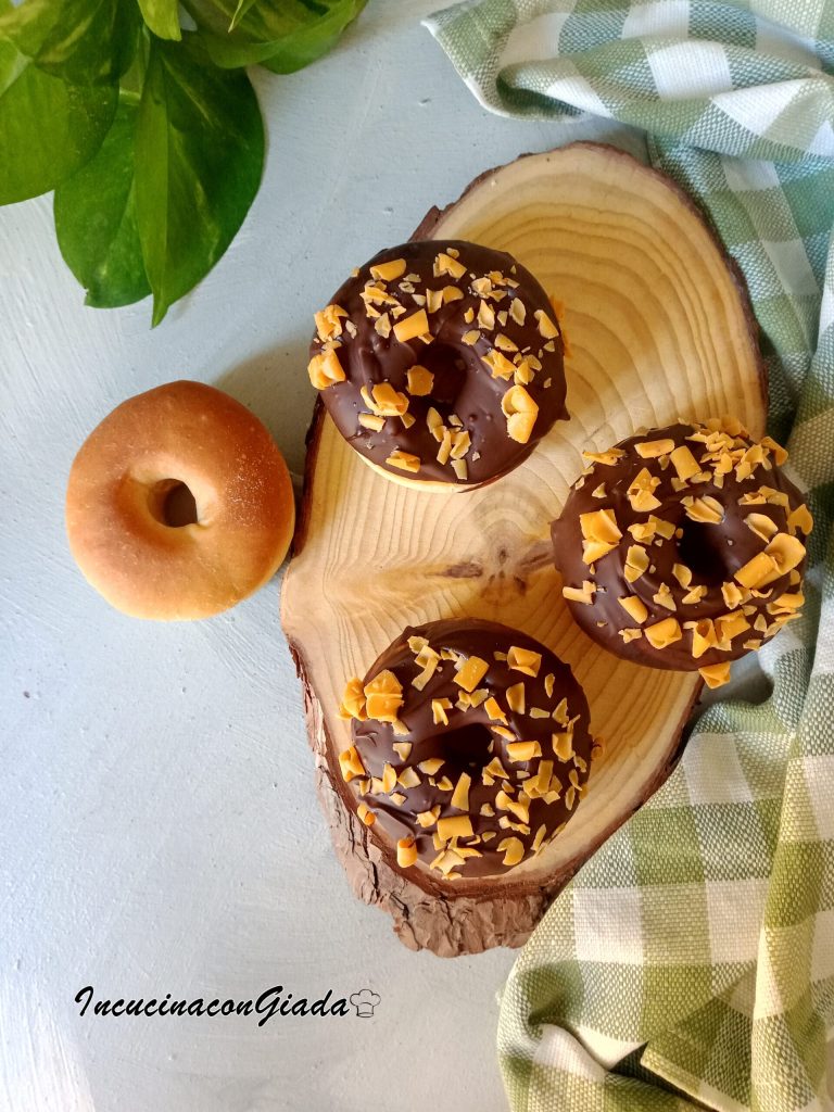 CHOCOLADE DONUTS